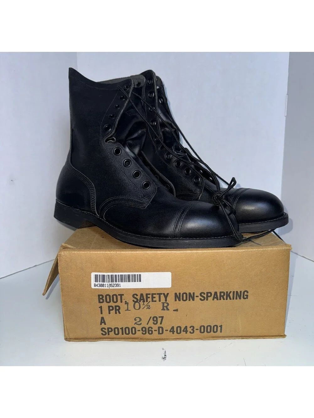 Vintage 97 Black 10.5 Leather Combat Boot COVE Military Steel-toe BILTRITE NWB